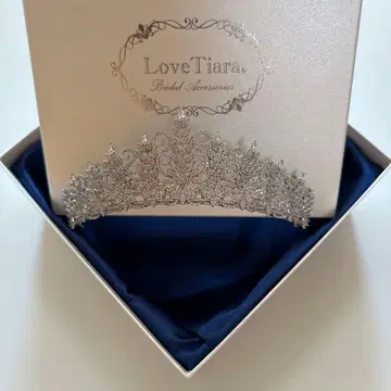 LoveTiara 꽃무늬 크리스탈 티아라