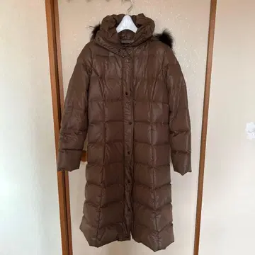 브라운 후드 부착 롱 다운 자켓 11호 / 새상품급