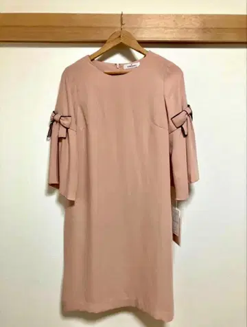 [갤러리 비스콘티] 리본 포함 핑크 무릎 기장 원피스 사이즈 2