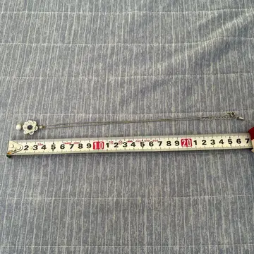 꽃 모티브 목걸이