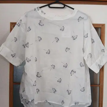 Cicile chance 꽃무늬 자수 반팔 셔츠