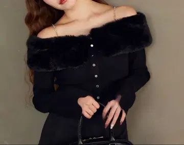 NICE CLAUP 비쥬 인조 모피 니트 블랙 새상품