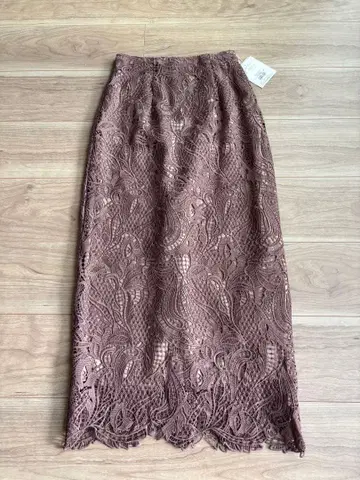 케미컬 레이스 펜슬 타이트 스커트