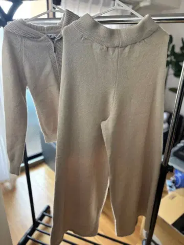 베이지 니트 후디 세트