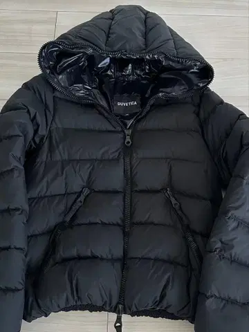 DUVETICA 듀베티카 디오니시오 다운 NEW TAG 매트 블랙
