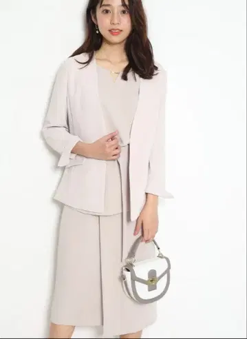 미사용 바 포함 블라우스 셋업의 블라우스와 BS 세트 스커트