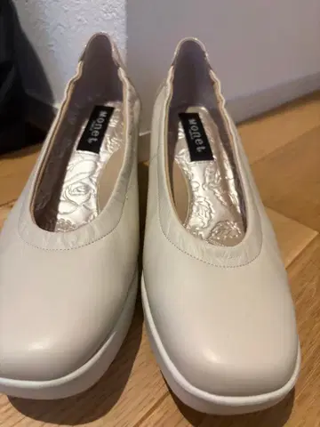 Monet 베이지 하이힐 펌프스 통굽