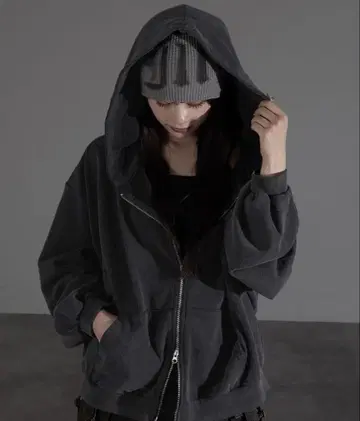 apres jour mignon 스노우 파우더 가공 후드티 블랙