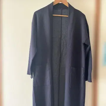 북유럽 생활 잡화점 가디건 이상 코트 미만