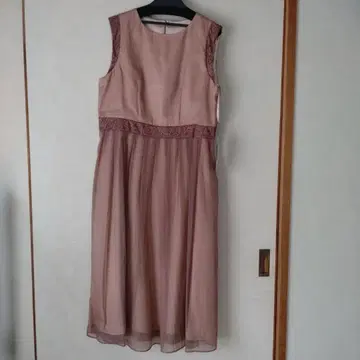 쉬폰 슬리브리스 드레스