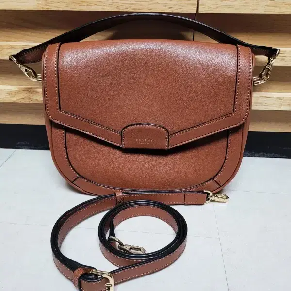 Jichoi Parco Edition Messenger Bag #지초이,#Jichoi on Bunjang