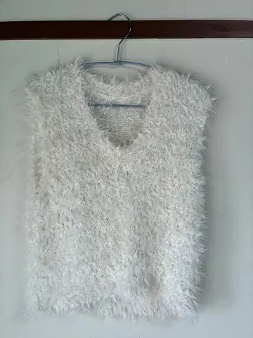 캣 샤기 니트 베스트