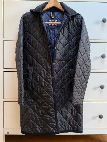 LAVENHAM (라벤햄) 퀼팅 코트 후드 부착 블랙 38