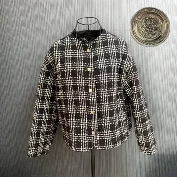 ZARA 트위드 자켓 골드 버튼 노카라