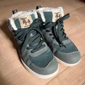 moz 보아 스니커즈 23.5cm 발수 가공 하이컷 방한 모즈 카키