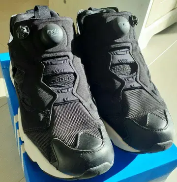 [인기] 인스타펌프 퓨리 블랙 스니커즈 24cm