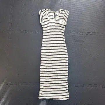 보더 슬리브리스 원피스 ROYAL PARTY