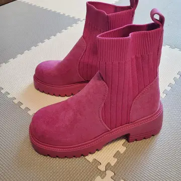 통굽 핑크 부츠 니트와 스웨이드 콤비