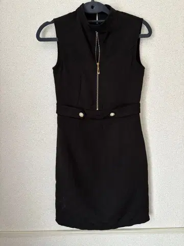 블랙 슬리브리스 타이트 드레스