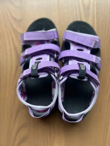 [ 23.5cm ] KEEN 아웃도어 샌들 라벤더