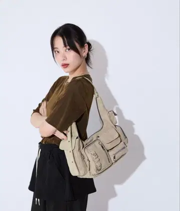 JEANASIS 포켓 디자인 숄더백