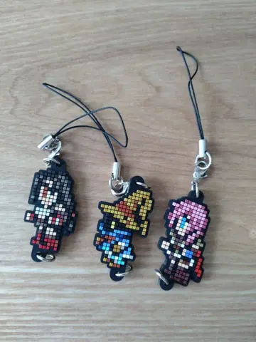 픽셀 아트 캐릭터 키링 3개 세트 티파 비비 라이트닝