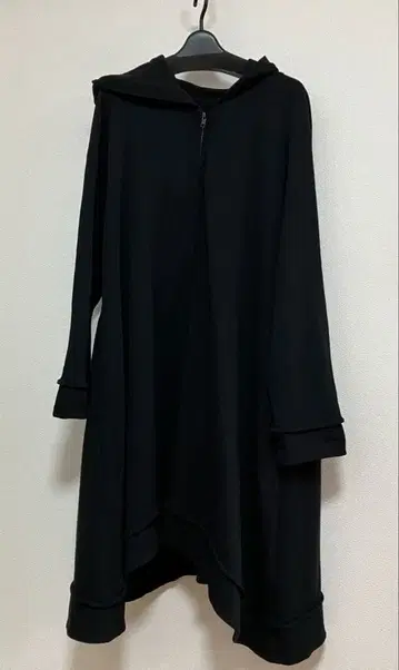 메이푸 마츠오 인터내셔널 블랙 후드 부착 롱 후드티