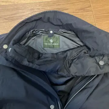 더 스카치 하우스 네이비 마운틴 후드티 GORETEX