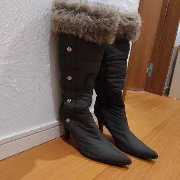 다크 그린 퍼 롱 부츠