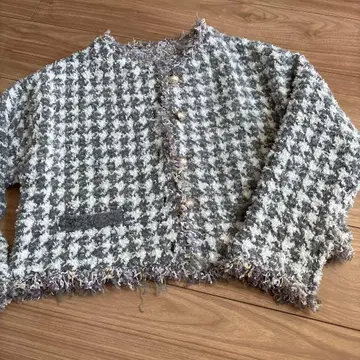 체크 무늬 프린지 가디건