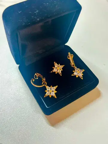 [ 정품 ] 스와로브스키 별 모양 귀찌 반지 세트