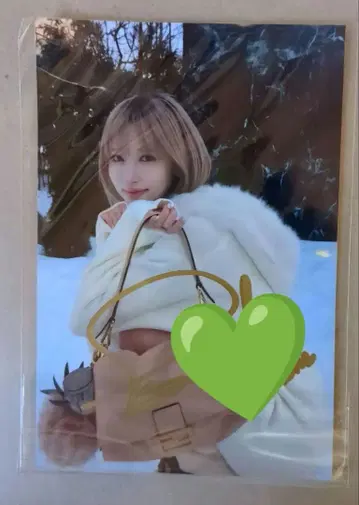 TWICE 사인 포함 사진