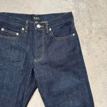 A.P.C. 아페쎄 뉴 스탠다드 리지드 데님 26인치