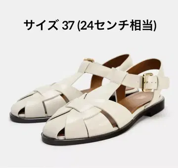 이번 시즌 모델 ZARA 화이트 뜨개질 샌들 그루카 샌들 37