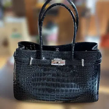 미사용 새상품 블랙 크로커다일풍 핸드백 MONTOWA