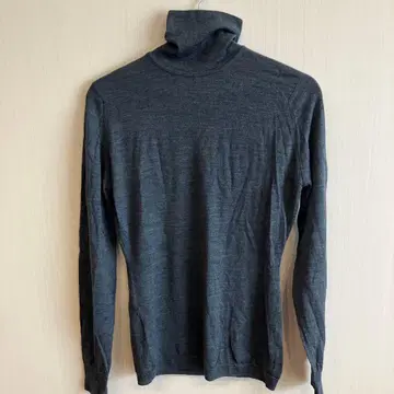 존스메들리 터틀넥 스웨터