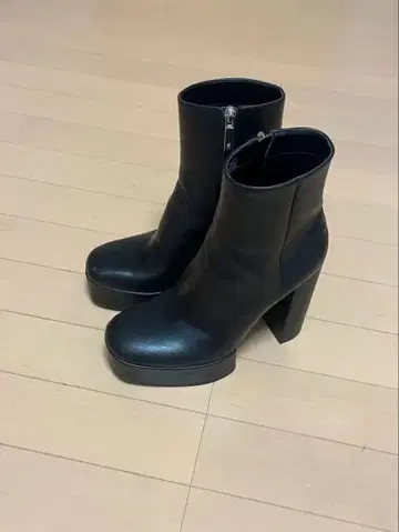 12.5cm 힐 ZARA 자라 부츠 24.5cm