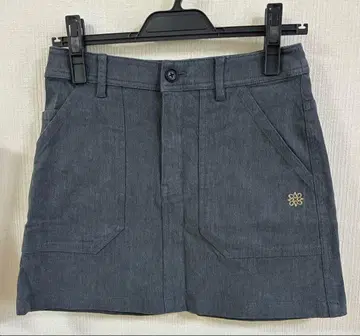 St ANDREWS 다크 그레이 프론트 포켓 부착 스커트