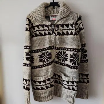 TUAK 카우친 스웨터