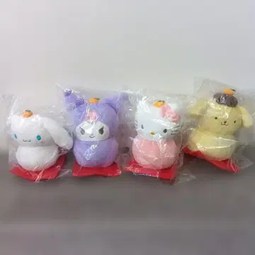 산리오 카가미모치 봉제 인형 세트