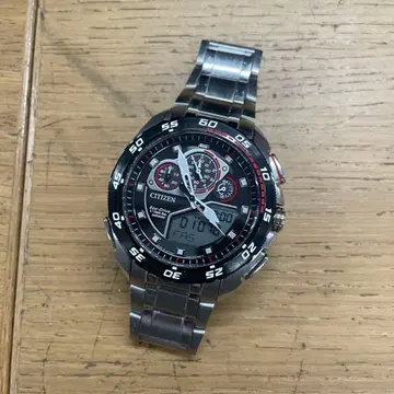 작동품 Citizen U700-S097975 에코 드라이브 솔라 손목시계