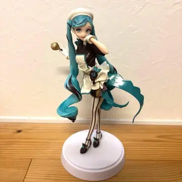 하츠네 미쿠 비터 파티시에 Luminasta 피규어