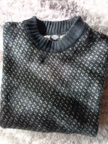 새상품급 프리 블랙 기하학 패턴 니트 스웨터