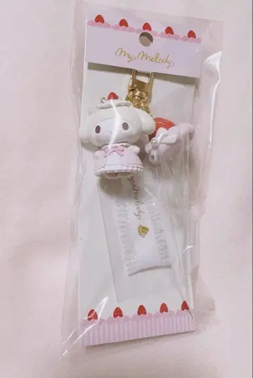 산리오 딸기 휘핑 케이크 키링 마이멜로디