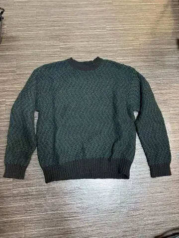 J. CREW 100% 울 니트 L 사이즈