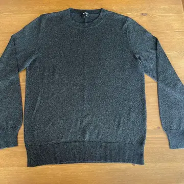 A.P.C. 아페쎄 크루넥 니트 블랙 다크 그레이