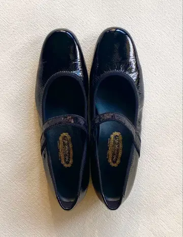 [ 미사용 새상품 ] 긴자 Yoshinoya 블랙 펌프스 일본제