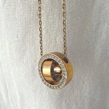 Swarovski (스와로브스키)의 [Dextera (덱스테라) 펜던트]