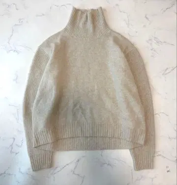 새상품급 URBAN RESEARCH 폭스 울 터틀넥 니트