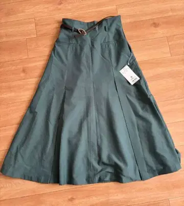 JILL by JILLSTUART 세미 플레어 스커트 (가는 벨트 포함)